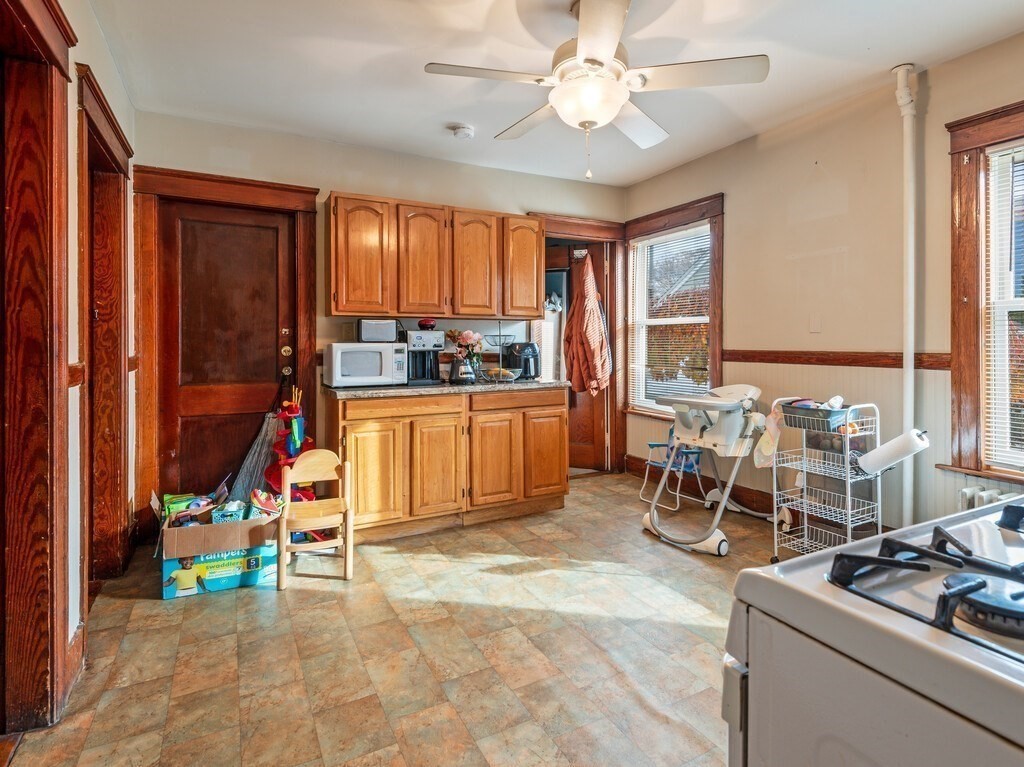 59 Barclay Street Worcester, MA 01604 - Photo 21 of 40