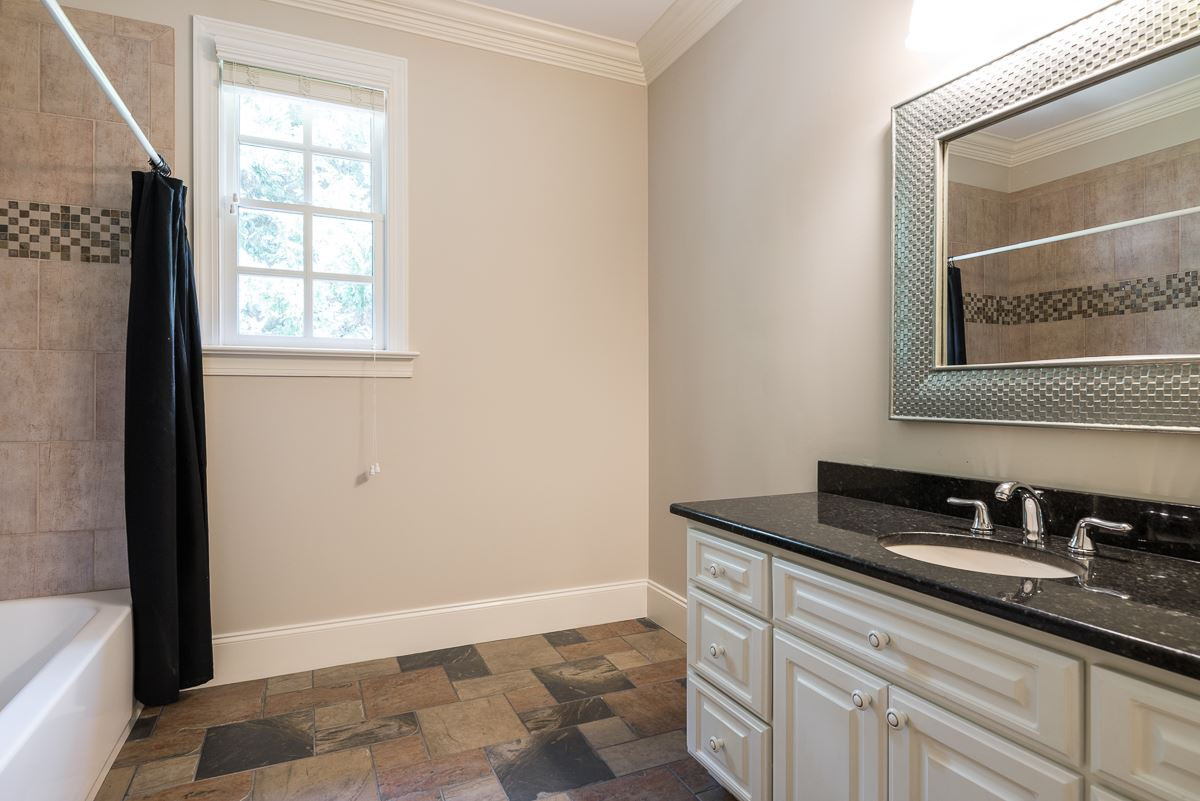 604 Chalfant Court Raleigh, NC 27607 - Photo 15 of 25 EnSuite Bath