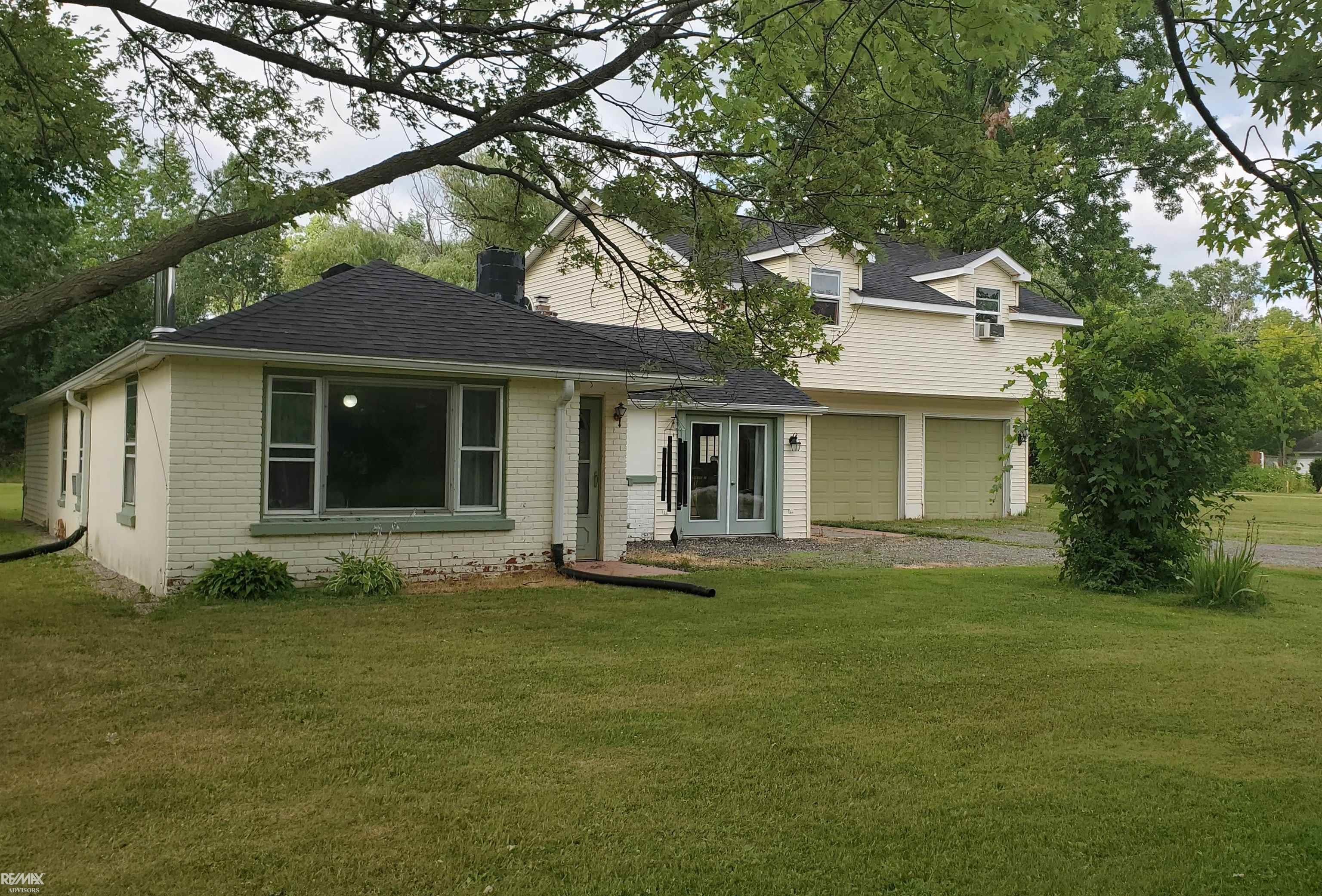 4450 Wall Road Port Huron, MI 48060 - Photo 2 of 45