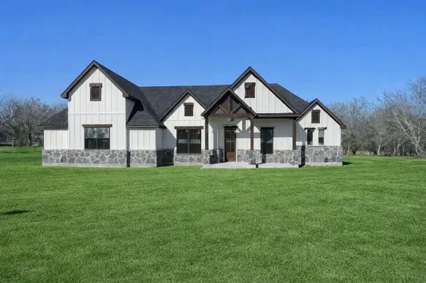 $599,900 | 8505 Bronco Drive, Godley, TX 76044