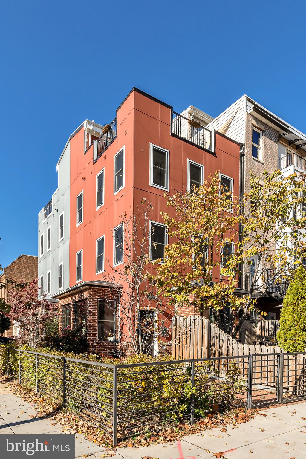 963 14th Street Southeast, Unit 1 Washington, DC 20003 - Photo 2 of 12 a front view of a building