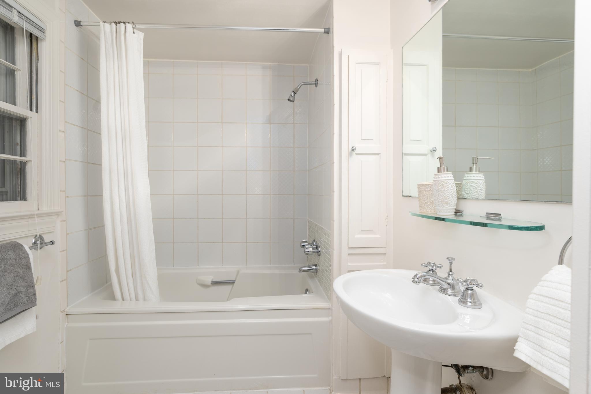 3339 P Street Northwest Washington, DC 20007 - Photo 13 of 21 primary bath with large soaking tub