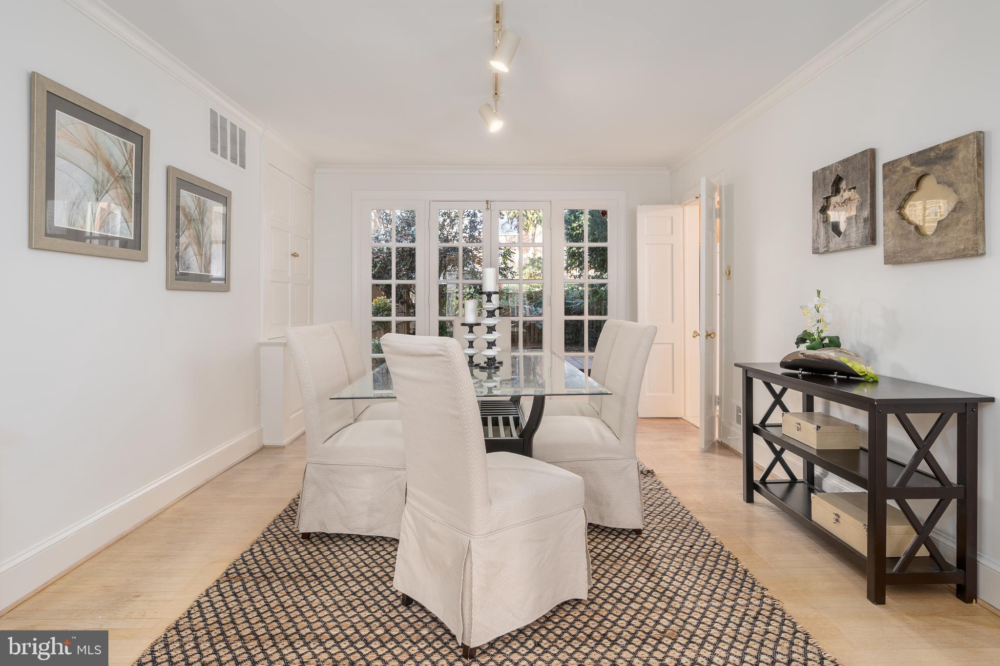 3339 P Street Northwest Washington, DC 20007 - Photo 5 of 21 spacious formal dining with built-in cabinets
