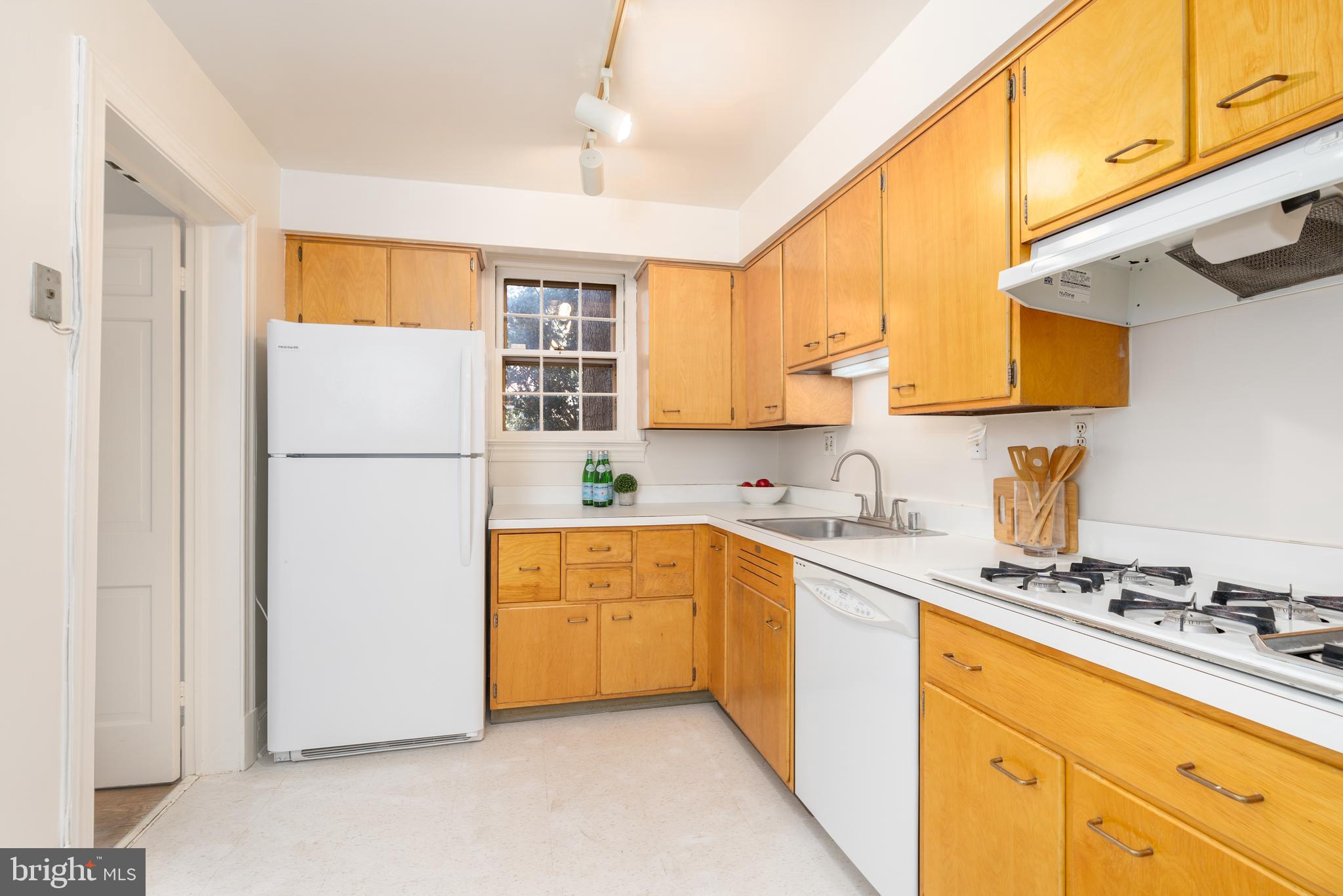 3339 P Street Northwest Washington, DC 20007 - Photo 9 of 21 spacious kitchen