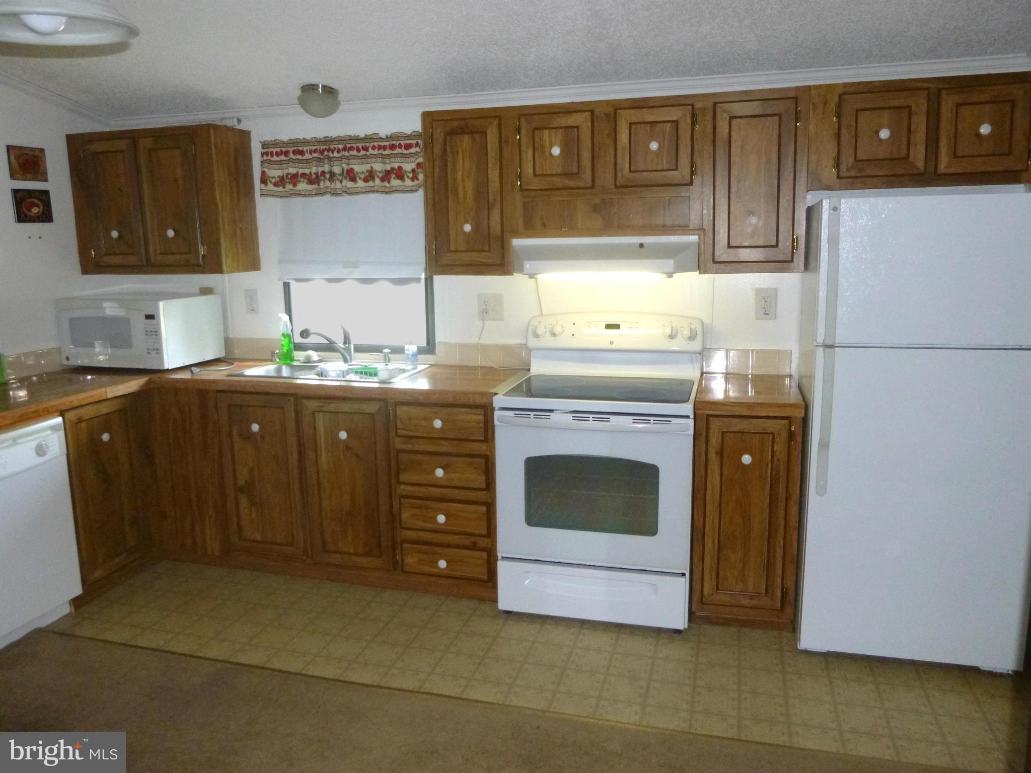 130 Roundup Road Middle River, MD 21220 - Photo 8 of 22 Kitchen
