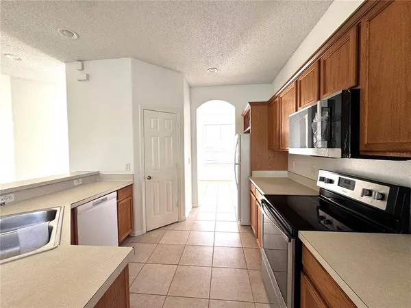 $2,499 | 14460 Huntcliff Park Way, Orlando, FL 32824