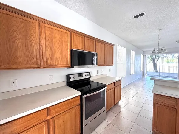 $2,499 | 14460 Huntcliff Park Way, Orlando, FL 32824