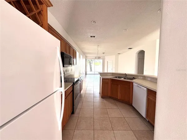 $2,499 | 14460 Huntcliff Park Way, Orlando, FL 32824