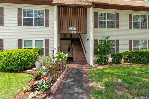 $167,000 | 2400 Forest Drive, Unit 222, Inverness, FL 34453