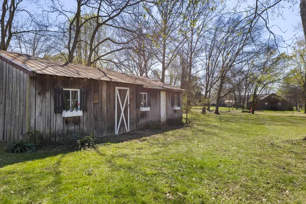 $739,900 | 8158 Old Springfield Pike, Goodlettsville, TN 37072
