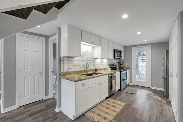 $1,700 | 1500 West Pine Lake Circle, Montgomery, TX 77316