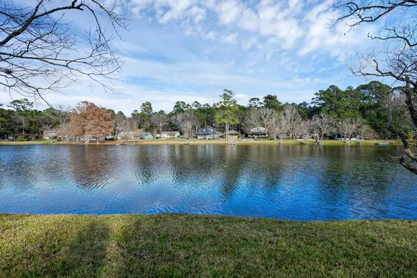$1,600 | 1500 West Pine Lake Circle, Montgomery, TX 77316