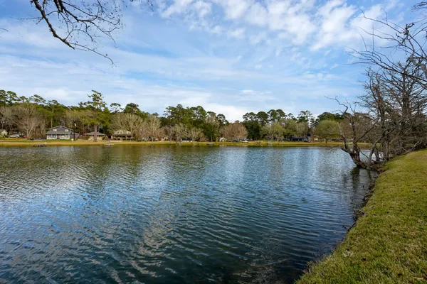 $1,600 | 1500 West Pine Lake Circle, Montgomery, TX 77316