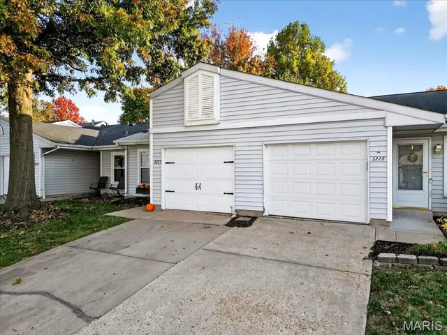$175,000 | 3221 Meadow Trail Drive, Unit 56, St. Peters, MO 63376