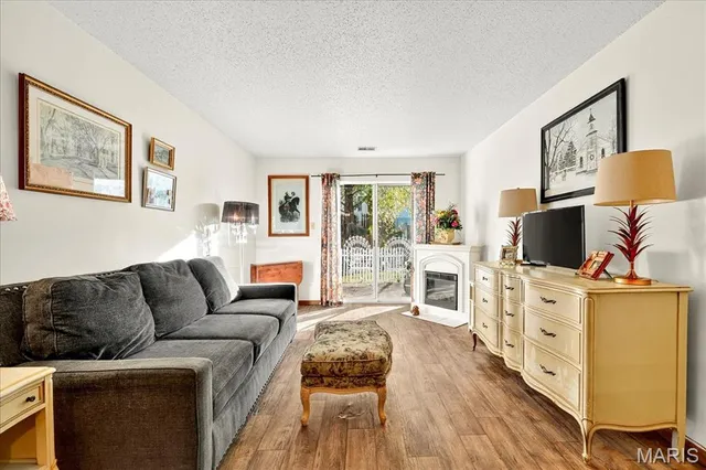 $175,000 | 3221 Meadow Trail Drive, Unit 56, St. Peters, MO 63376