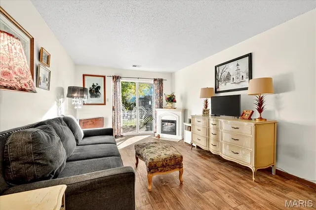 $175,000 | 3221 Meadow Trail Drive, Unit 56, St. Peters, MO 63376