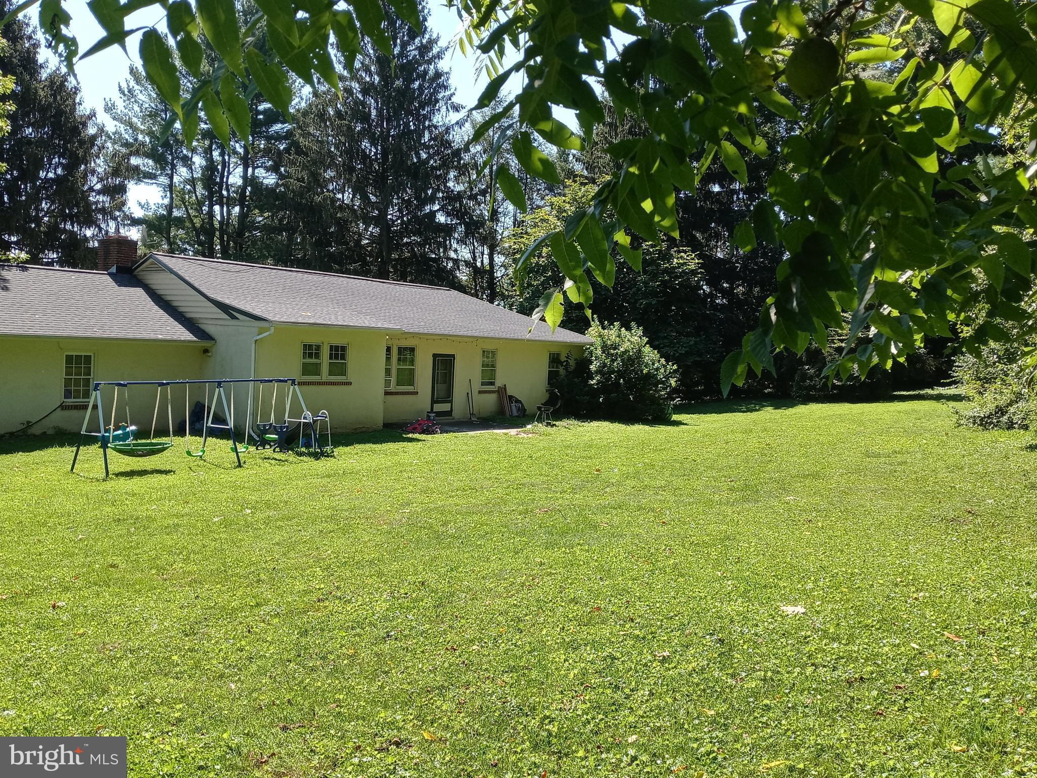 1069 Wawaset Road Kennett Square, PA 19348 - Photo 2 of 4 BIG Back Yard