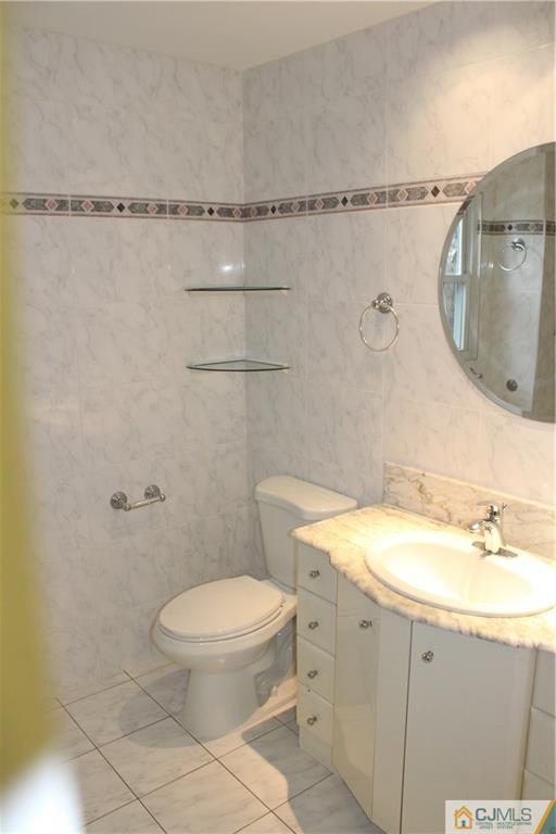 3 Queens Road East Brunswick, NJ 08816 - Photo 4 of 6 Gallery Image 4
