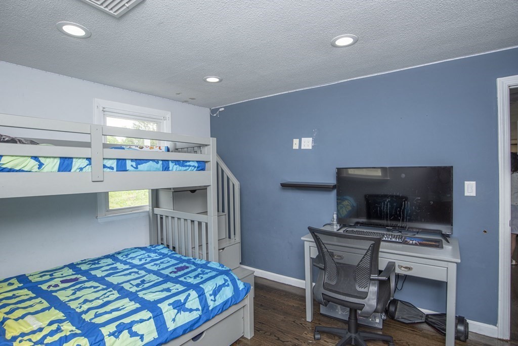 90 Nicholas Road Raynham, MA 02767 - Photo 33 of 42 Gallery Image 33