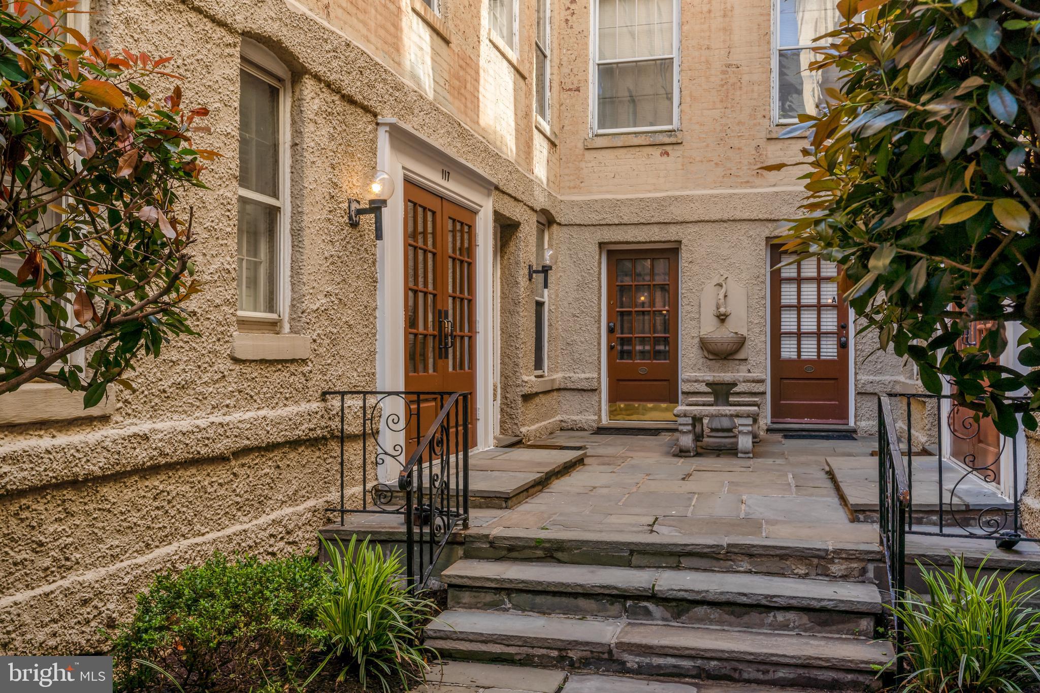 117 E Street Southeast, Unit 204 Washington, DC 20003 - Photo 3 of 22 117 E St. SE