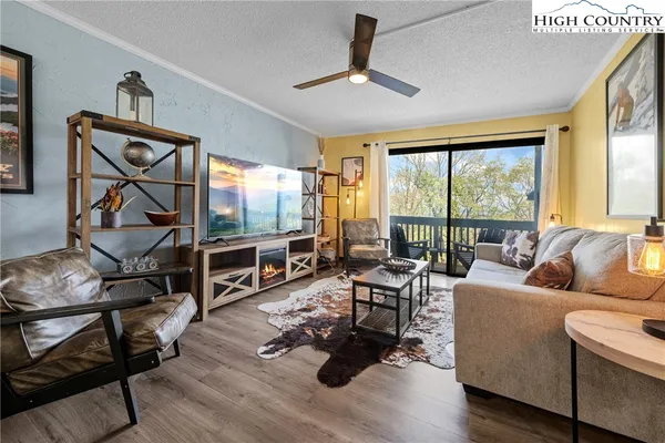 $185,500 | 101 Mid Holiday Lane, Unit E218, Beech Mountain, NC 28604