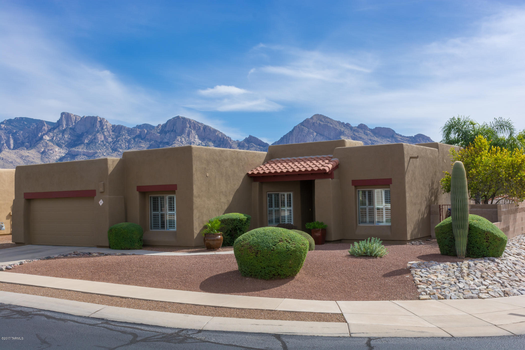 471 West Windowmaker Road Tucson, AZ 85737 - Photo 1 of 19