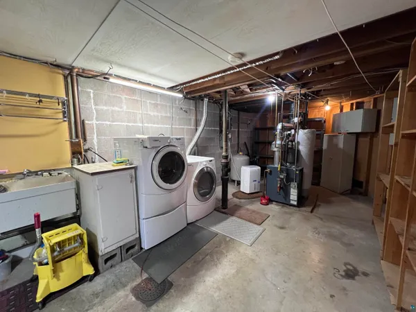 $250,000 | 202 North 58th Street, Superior, WI 54880