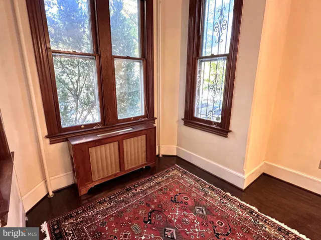 $1,099,900 | 434 6th Street Northeast, Washington, DC 20002