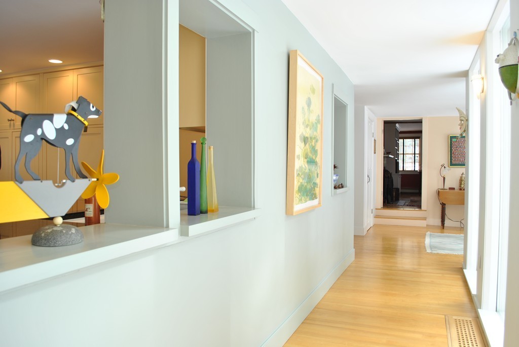 92 Sudbury Road Concord, MA 01742 - Photo 4 of 24 Gallery Image 4