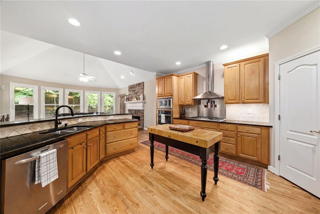 915 Sentry Ridge Crossing Buford, GA 30518 - Photo 12 of 56