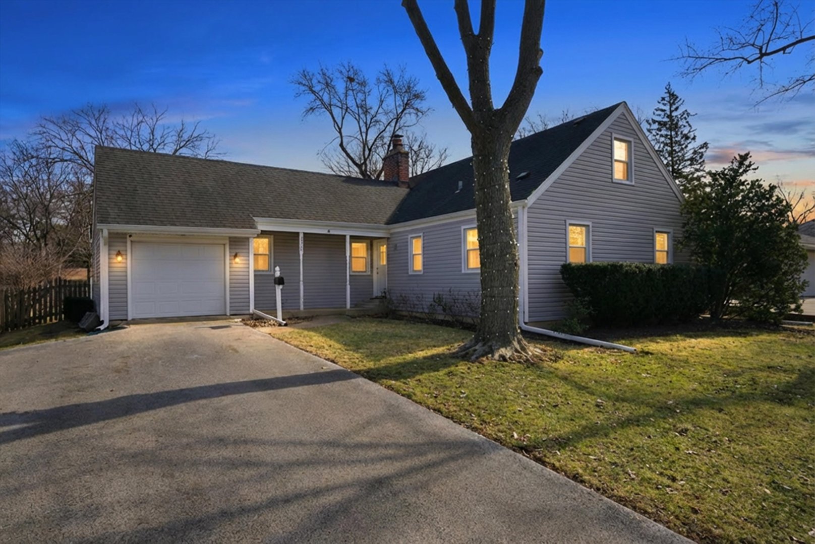 5813 Dunham Road Downers Grove, IL 60516 - Photo 4 of 51 Gallery Image 4