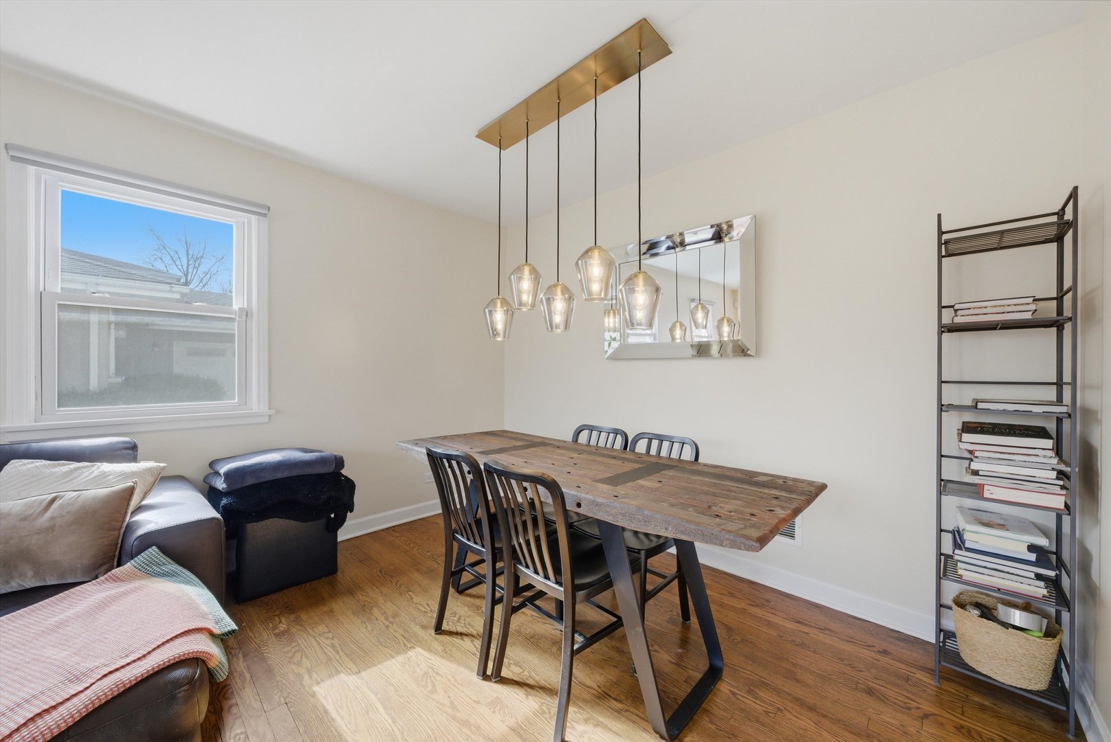 5813 Dunham Road Downers Grove, IL 60516 - Photo 10 of 51 Gallery Image 10