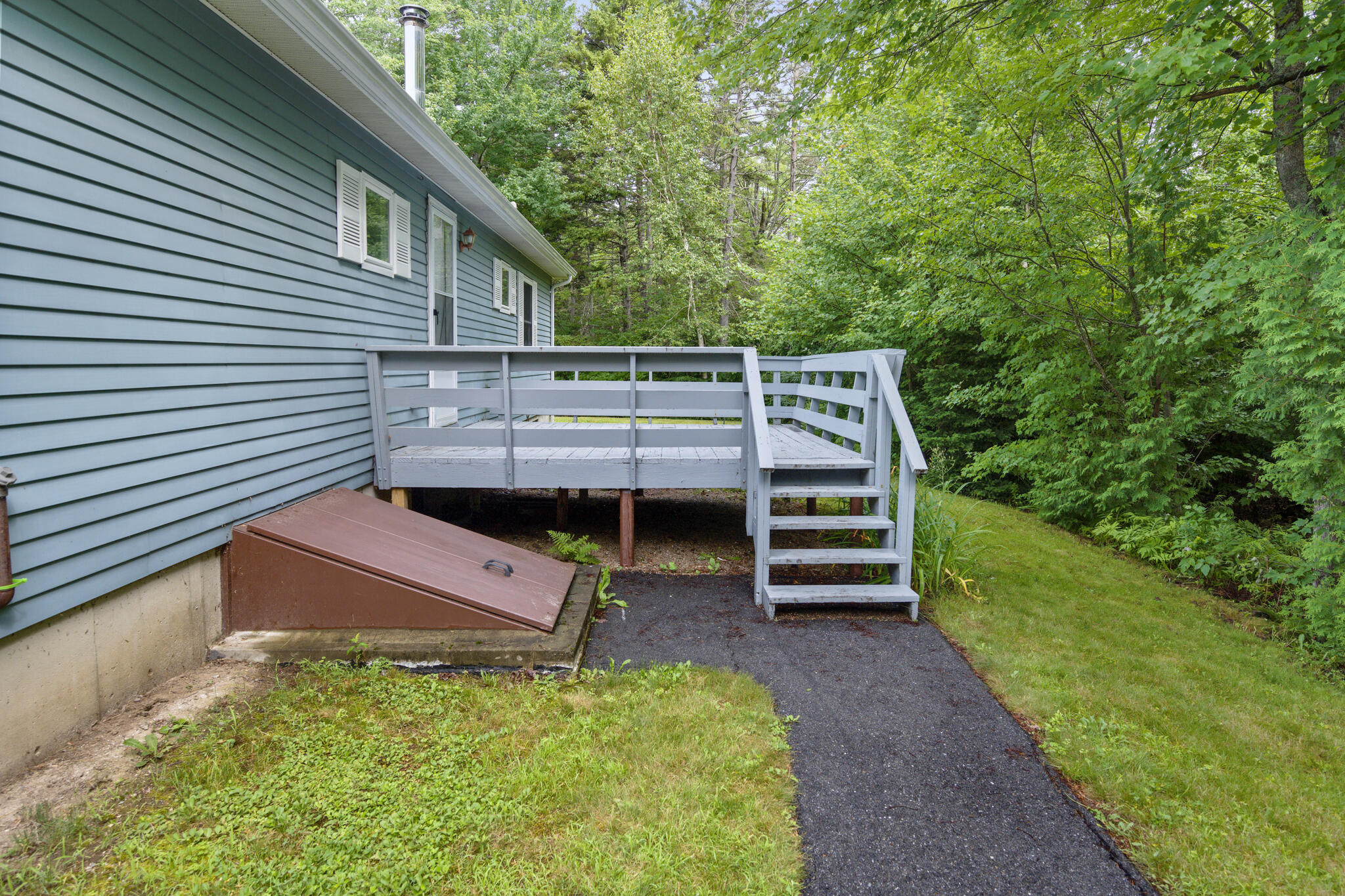 1119 Bangor Road Ellsworth, ME 04605 - Photo 8 of 33 Back deck