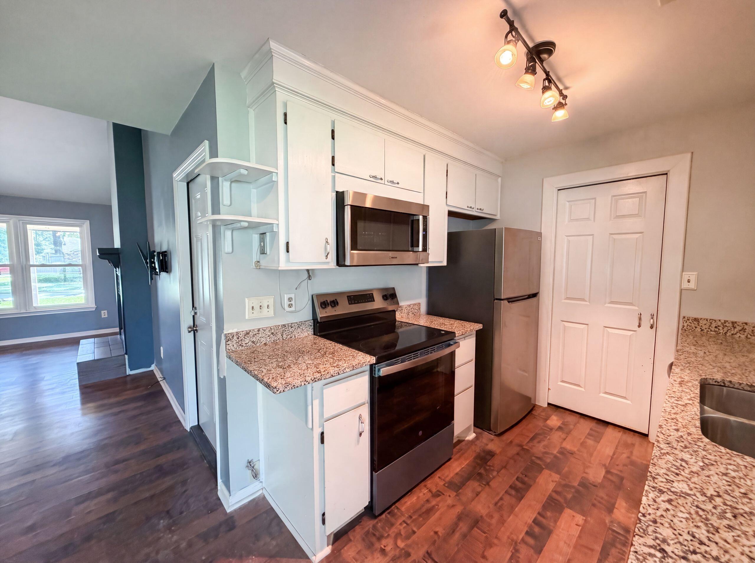 117 Azalea Road Goose Creek, SC 29445 - Photo 2 of 17 listing_1