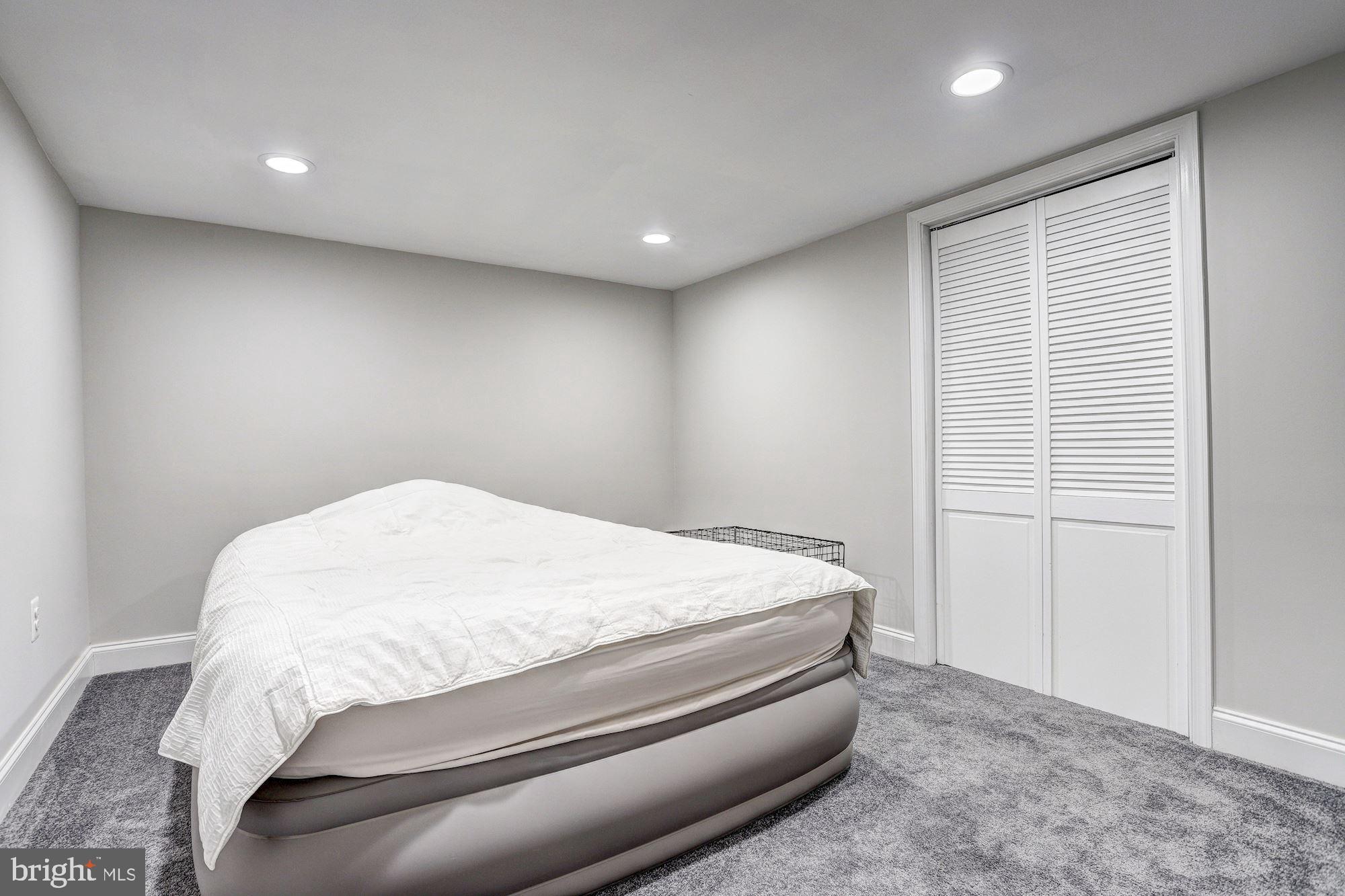 6005 Ritchie Highway Brooklyn, MD 21225 - Photo 18 of 27 Den/Study/Optional Guest Suite