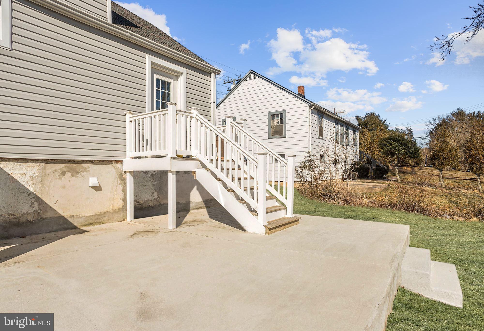 6005 Ritchie Highway Brooklyn, MD 21225 - Photo 21 of 27 Patio