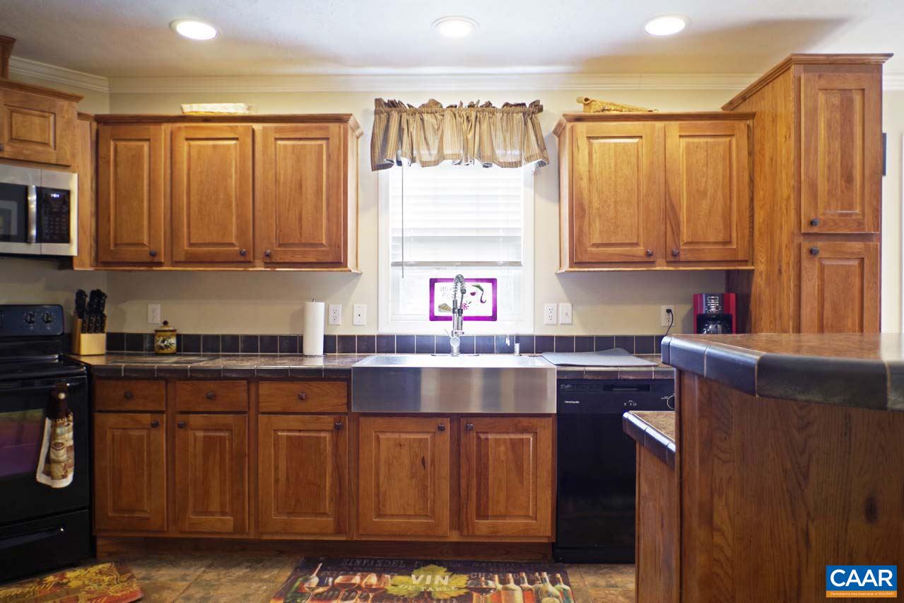 354 Logan Road Scottsville, VA 24562 - Photo 13 of 36 Gallery Image 13