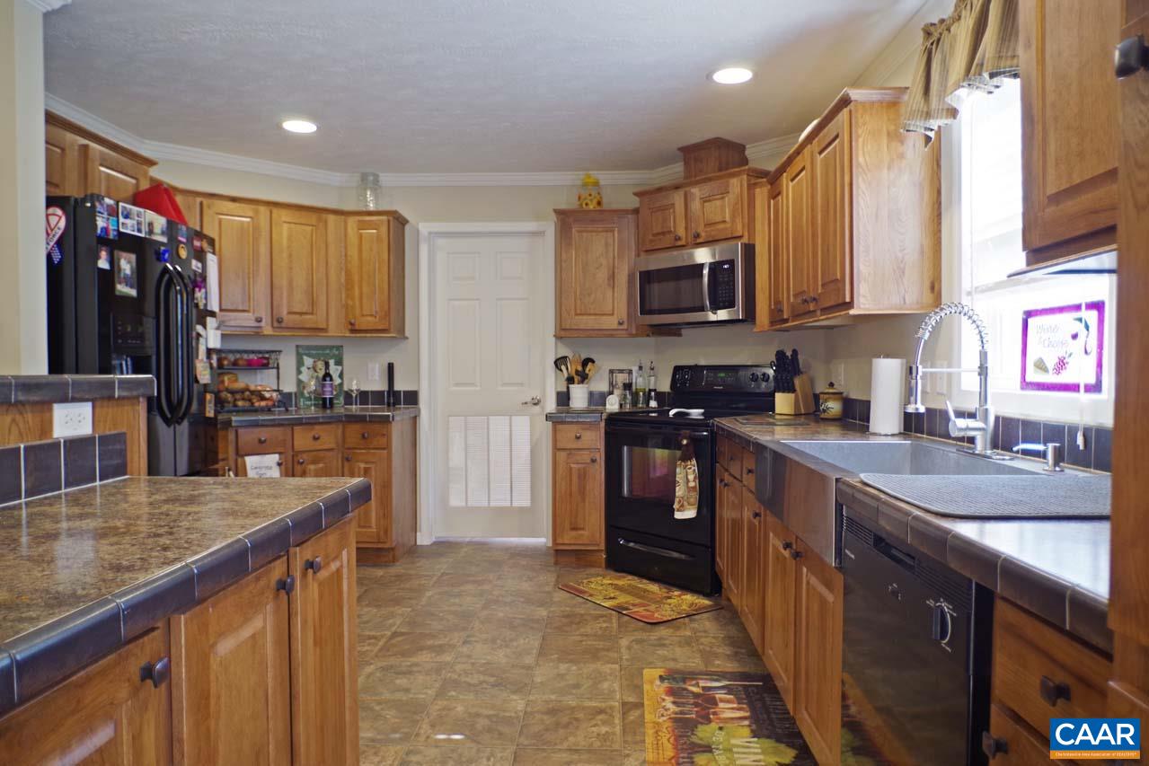 354 Logan Road Scottsville, VA 24562 - Photo 16 of 36 Gallery Image 16