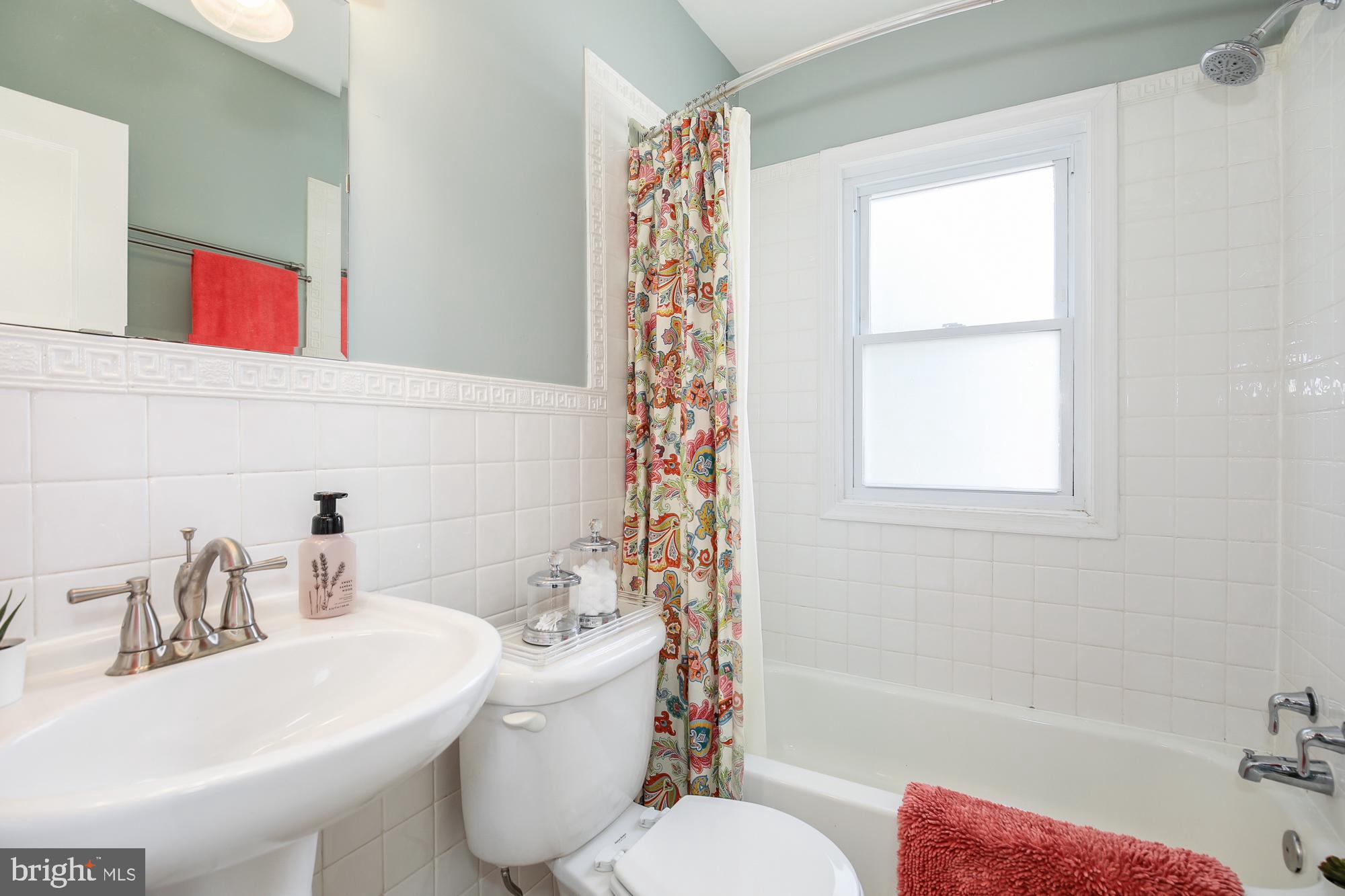 426 20th Street Northeast Washington, DC 20002 - Photo 16 of 19