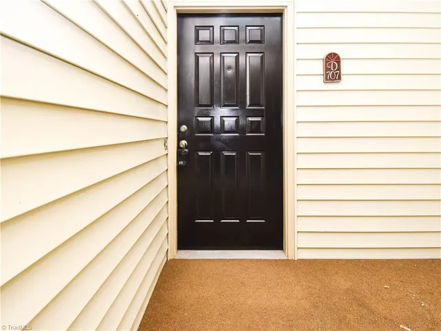$1,450 | 707 South Marshall Street, Unit D, Winston-Salem, NC 27101
