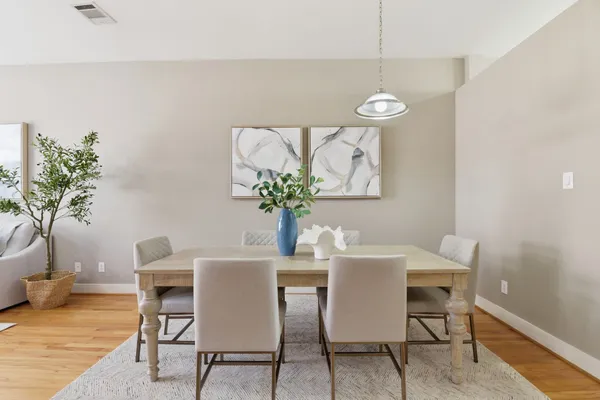 $233,000 | 8715 Meadowcroft Drive, Unit 502, Houston, TX 77063