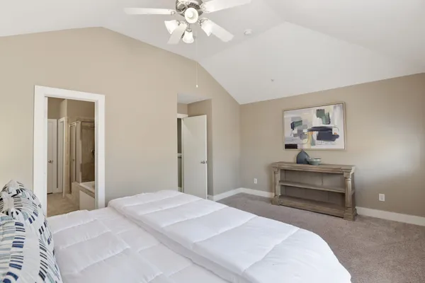 $233,000 | 8715 Meadowcroft Drive, Unit 502, Houston, TX 77063