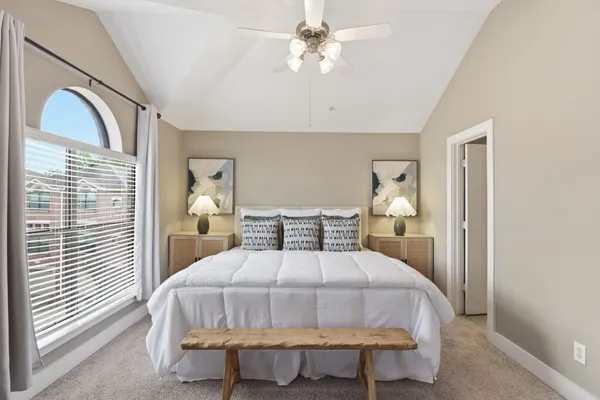 $233,000 | 8715 Meadowcroft Drive, Unit 502, Houston, TX 77063
