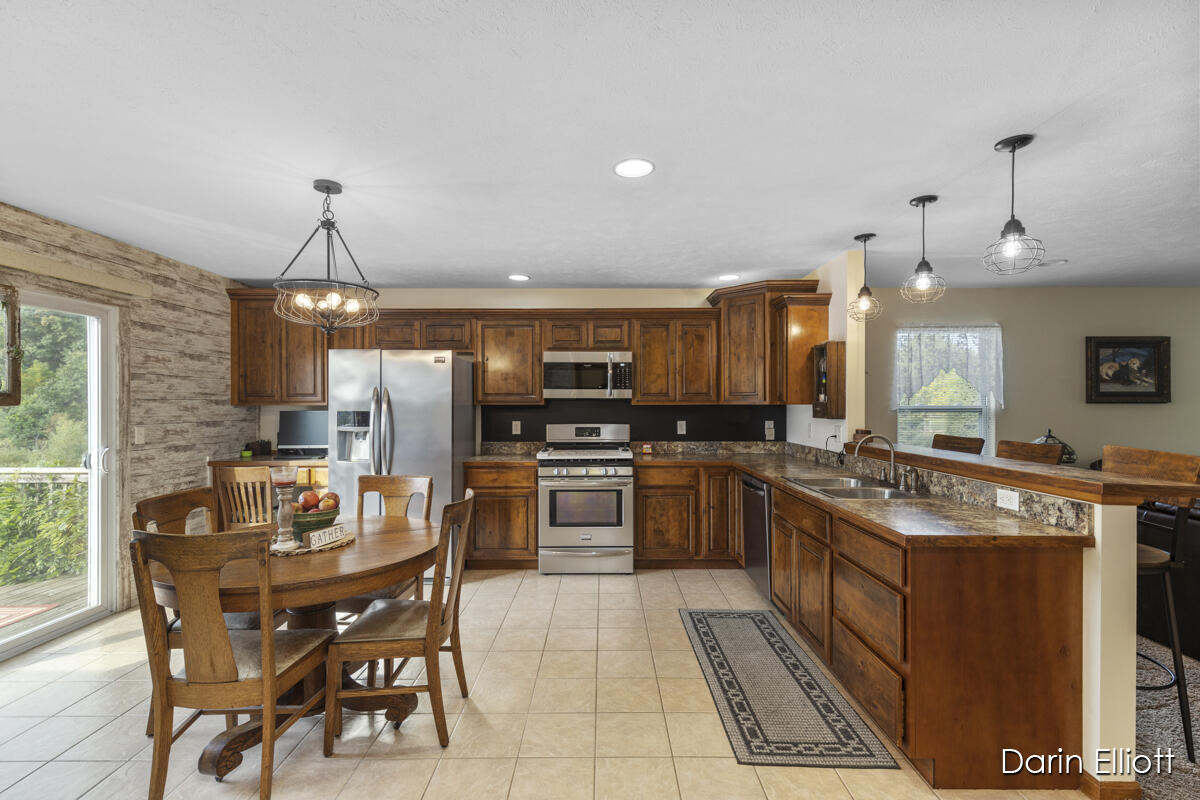 190 Owen Road Ionia, MI 48846 - Photo 16 of 57 IMG_1007