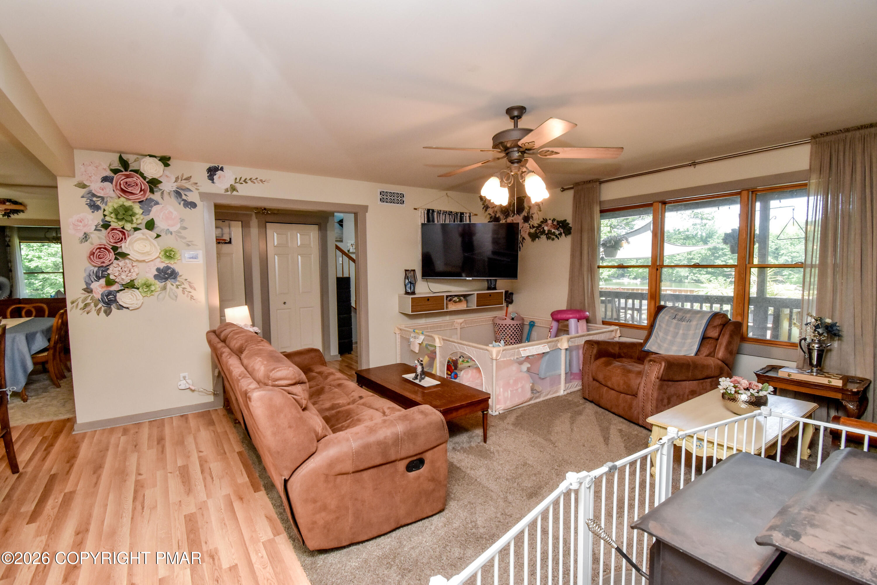186 Quiet Valley Road Stroudsburg, PA 18360 - Photo 11 of 64 Family Room