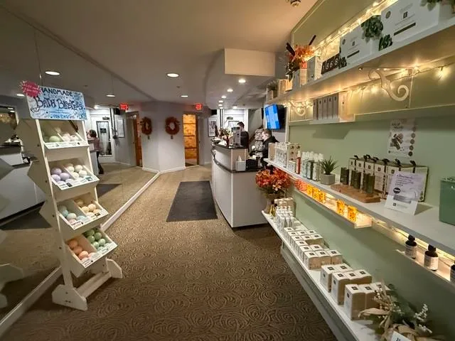 $165,000 | 90 Loon Mountain Road, Unit 1025 AD, Lincoln, NH 03251