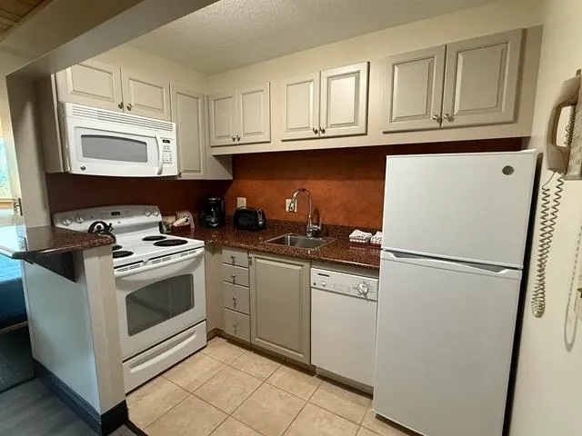 $165,000 | 90 Loon Mountain Road, Unit 1025 AD, Lincoln, NH 03251