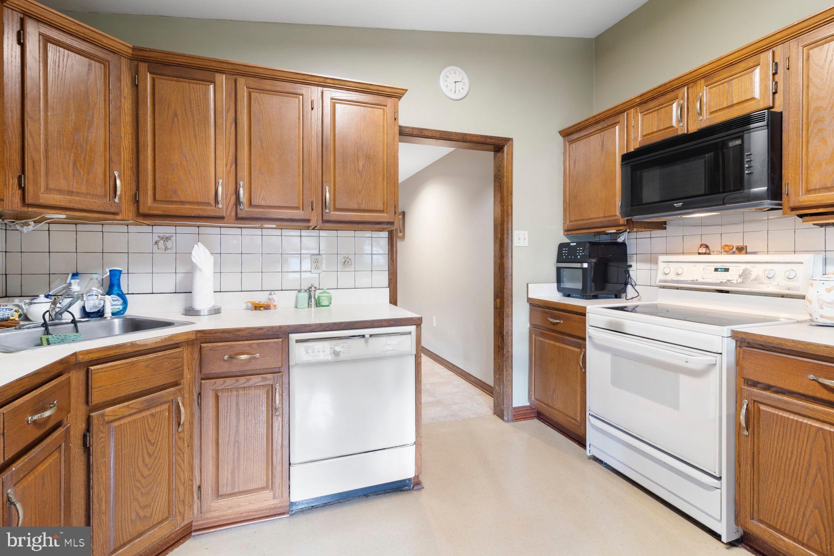 116 Devon Road Chalfont, PA 18914 - Photo 14 of 45 Gallery Image 14