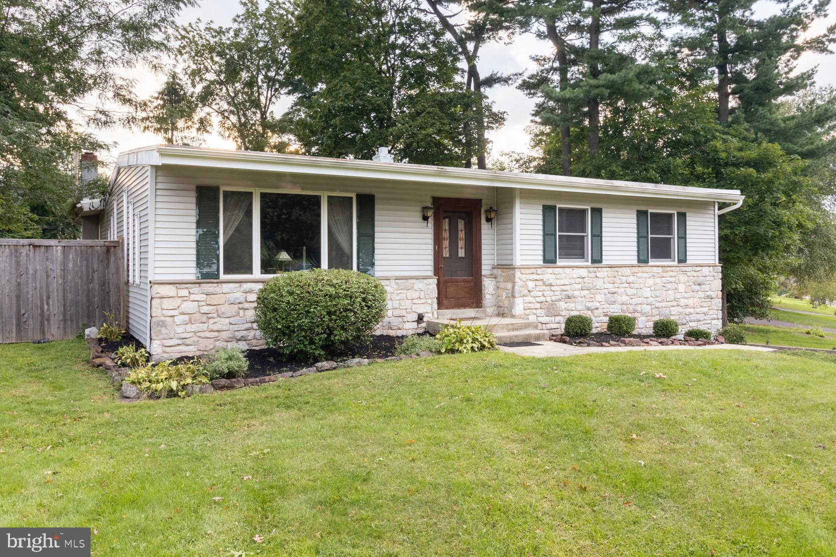 116 Devon Road Chalfont, PA 18914 - Photo 3 of 45 Gallery Image 3