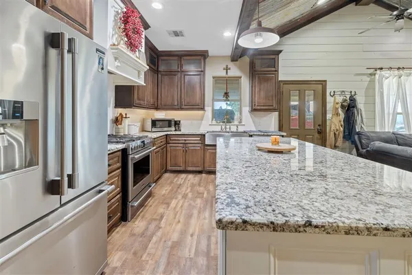 $599,900 | 742 Joe Lorenz Road, Singer, LA 70660